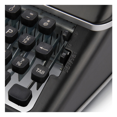 Royal Classic Manual Typewriter